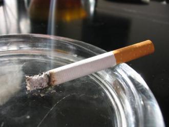 Ozn a cigaretov dym s nebezpen pre astmatikov
